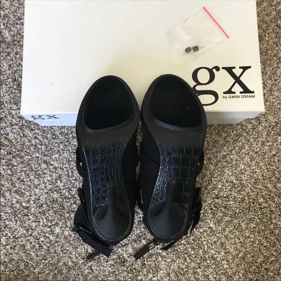 Black Caged Heels - Picture 4 of 5